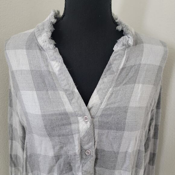 Cloth & Stone Flannel Buffalo Check Henley Long Sleeve Tunic Gray Raw Hem Large - Picture 6 of 15